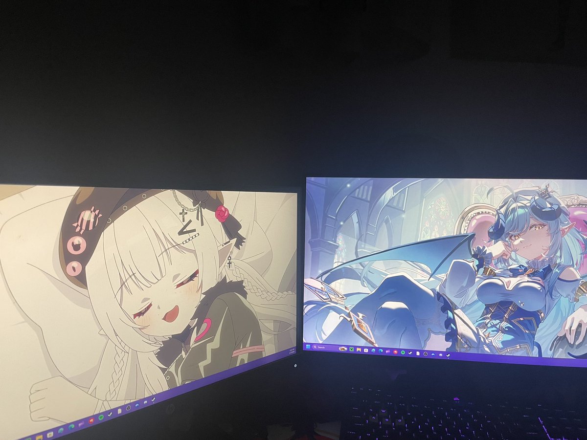 Girls with white hair are on top highkey