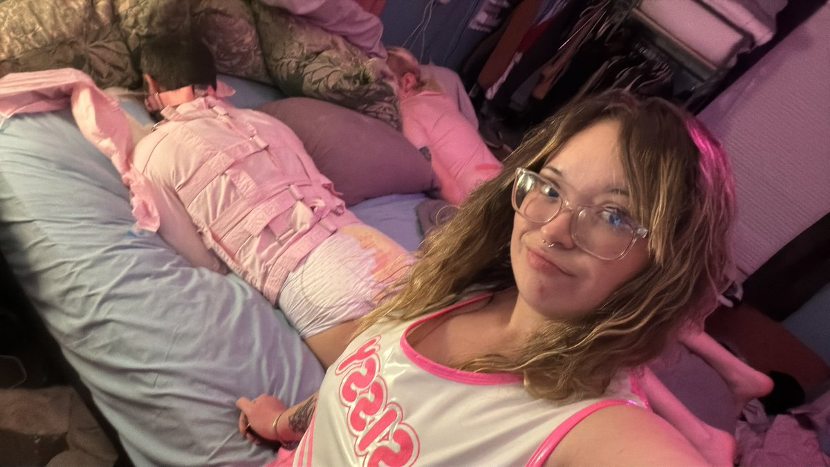 MistressRheaFemme/Findomme tweet media