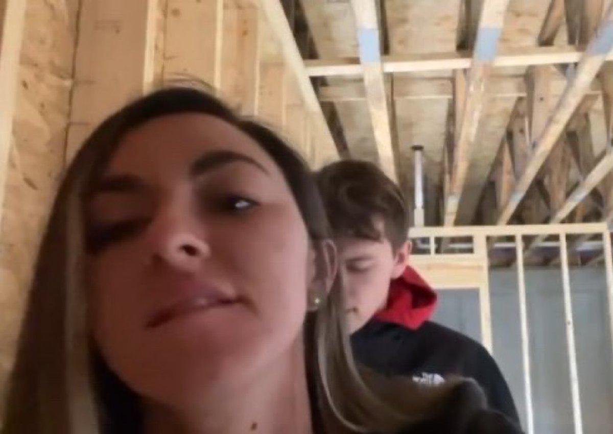 xchikc's tweet photo. THIS Gen Z 🎥 IS STILL GOATED 

A THREAD👇🎥 https://t.co/W93rMppgiR