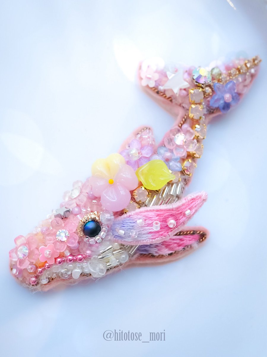 ヒトトセ🪽ビーズ刺繍作品やコスチュームジュエリーを作っております。 tweet media