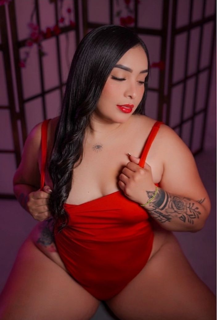 Sheeryl18's tweet photo. Hey, I'm online @Stripchat. Come join me 👉 https://t.co/qTGI7vFCms #stripchat #stripchatlive https://t.co/B71tEbOO9o