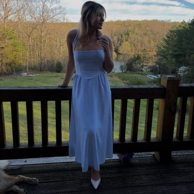 raynasanborn's tweet photo. #NewProfilePic https://t.co/73XUp8Q7HM
