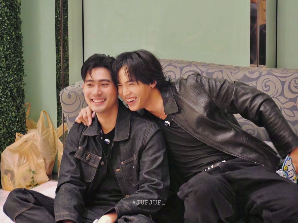 JUFJUF_2Y tweet media