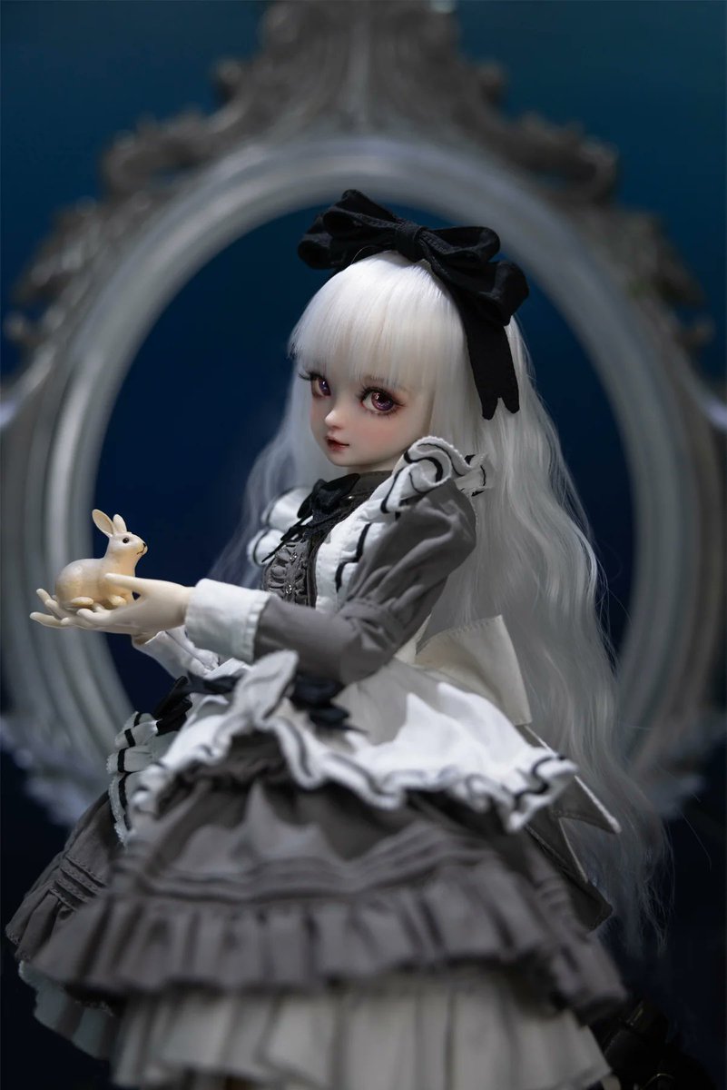 dolkstation01's tweet photo. 🖤 AZUKI in Wonderland ~Noir Alice ver.~

* Limited Makeup 
* Layaway payment accepted
* 50% Shipping CashBack also offered

Visit --> https://t.co/AjRwD2X2gi 

#bjd #doll #dolls #balljointeddoll #dolk #dolkbjd #smartdoll #pullip #newdoll #newbjd https://t.co/IlTY2MVAsQ
