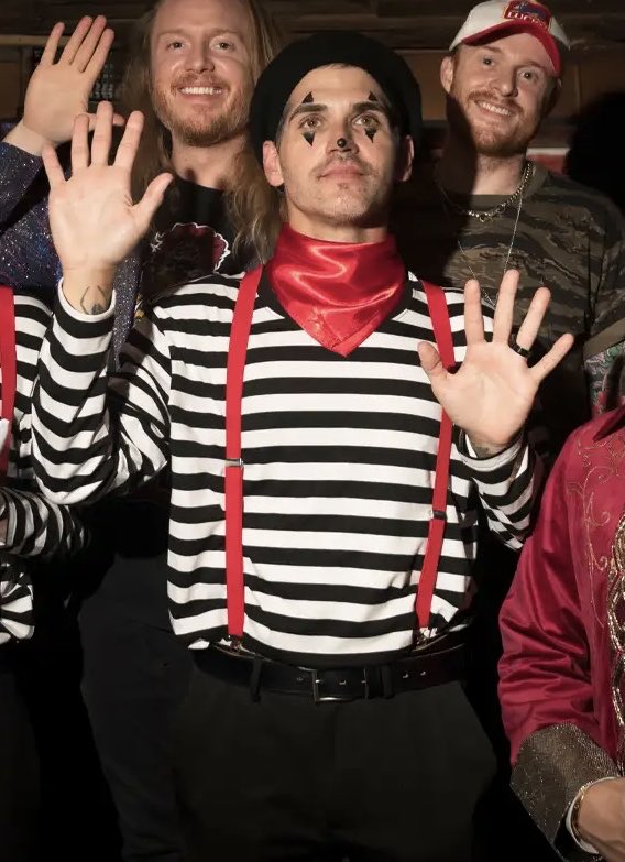 chain 💚🦇 comms open // MCRLDN+MCRGLASGOW tweet media