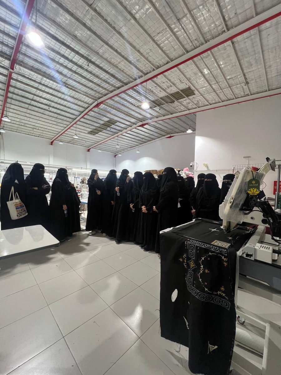 صناعيو المستقبل tweet media