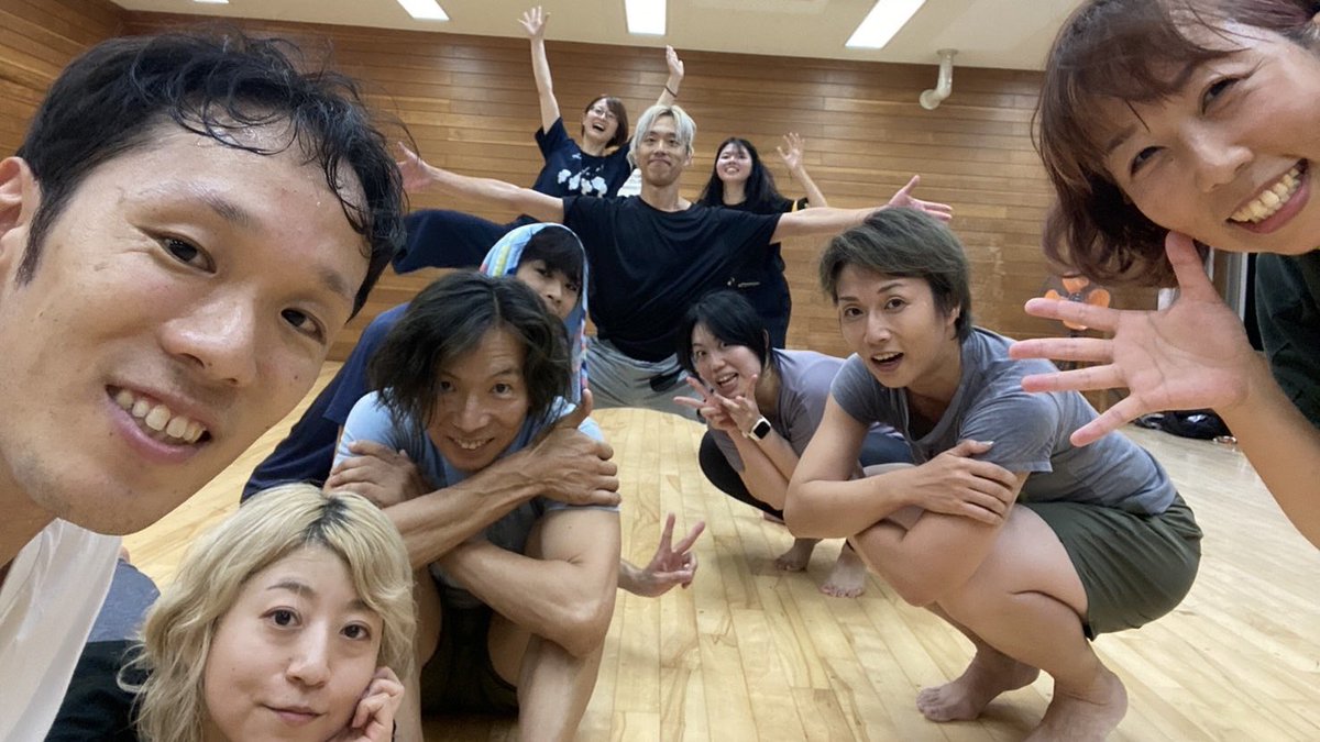 AZUKI4351's tweet photo. 【4/18,19 ｜初参加歓迎｜小倉先生ワークショップ】

初めての方も、ひとり参加の方も大歓迎です！  
「レベル高そう…」  
「自分でも大丈夫かな…」  
という方も、まずは気軽に来てもらえたら嬉しいです。

楽しく参加できる空気でやってます！
詳細は画像のALTに。
質問だけでもお気軽にどうぞ！ https://t.co/y24uFWoUSJ