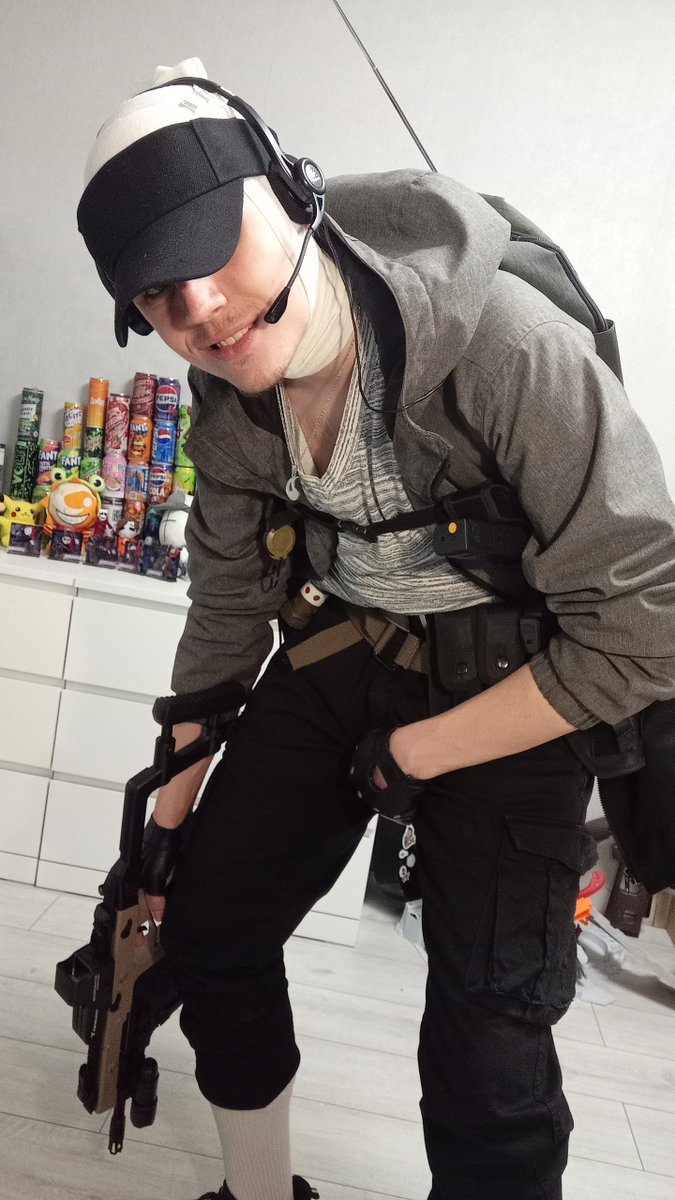 RusFlowerBoy's tweet image. I updated my Deimos cosplay a bit. Now he's FINALLY kinda tactical. But But still, the jacket and backpack would be worth updating too...

PART 1/3

#madnesscombat #deimos #cosplay