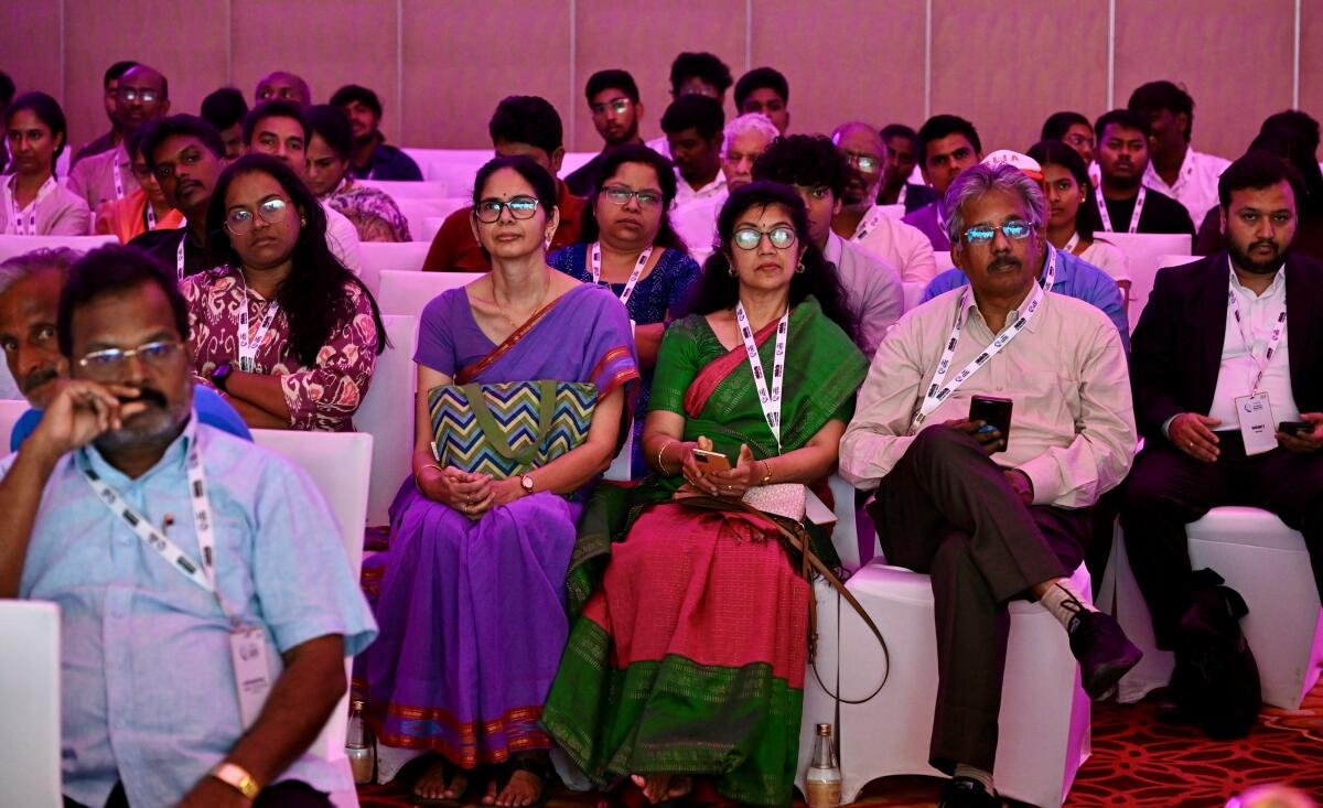 the_hindu's tweet photo. Day 2 of The Hindu #DeepTechSummit 2026, presented by SRM Institute of Science and Technology (@SRM_Univ), brings together leaders from academia, industry, CSR, and investment ecosystems. From breakthrough innovations to real-world applications, the summit continues to showcase how deep tech is redefining industries, solving complex challenges, and building the future.
Watch the live here: https://t.co/Gxy53cIqzv
📸Raghunathan S R
