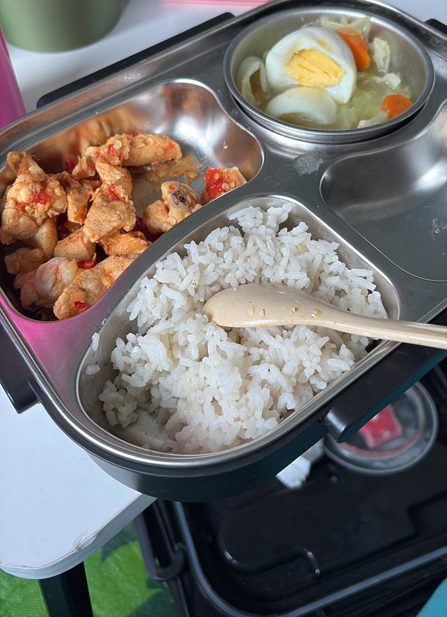 mitamericano's tweet photo. Aktifitas yg paling ditunggu-tunggu🍴 https://t.co/SvCHnsmTAB