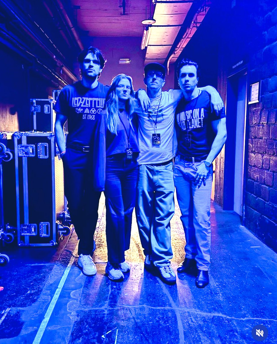 TheGreatLeslie_'s tweet image. HANOVER thanks so much for having us. That was great. 😊 
It’s #Hamburg tonight, we’re playing #Logo - the last gig of our spring tour. Let’s make it a good one. Final tickets available on our website. 
#HamburgLiveMusic 
#BandOnTour 
#SupportLiveMusic