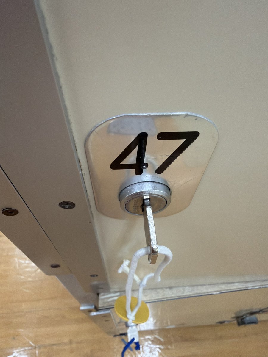 kuzuchamn's tweet photo. 今日はこれから大事な47の日
六本木へ向かう
昨夜は銭湯で整えて来たから調子が良い♨️
#YYW
#47の日
#YONAYONAWEEKENDERS 
@yyw_from_tyo 
@boku_isono https://t.co/9U386ysFvM