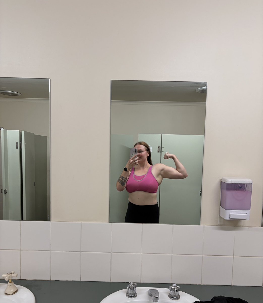 Tay 🦥 tweet media