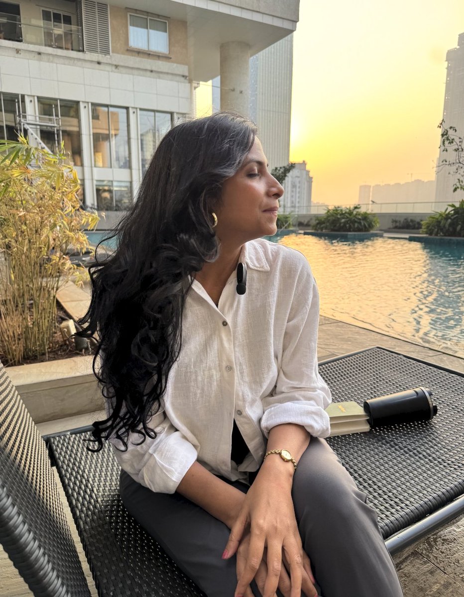 ItsaWoWlifeMB's tweet image. On #WorldHealthDay, here are 3 easy-to-implement #energy hacks for every working #professional! Everything follows a #healthy body &amp;amp; mind.
1) Regular #Yoga sessions
2) #Meditation
3) Healthy Eating: Premium, healthy, nutritionally dense &amp;amp; naturally sweet dates from Dose of Dates.