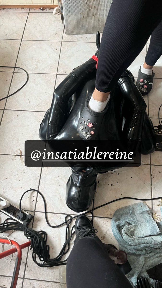 InsatiableReine's tweet photo. Pour tout les chiens de Paris qui rêve de me servir, je serais dans le 12e jusqu’à demain avec une Amis. Dispo à partir de 14h. On prend que les candidatures accompagnés d’offrande Paypal ou Wero. 
@sissyE22 @LNarbi @rtslavesubiest @Brun0Parent @RtSlavv @AntoRT34 @rt_feet_domina https://t.co/xsgWMqt9nr