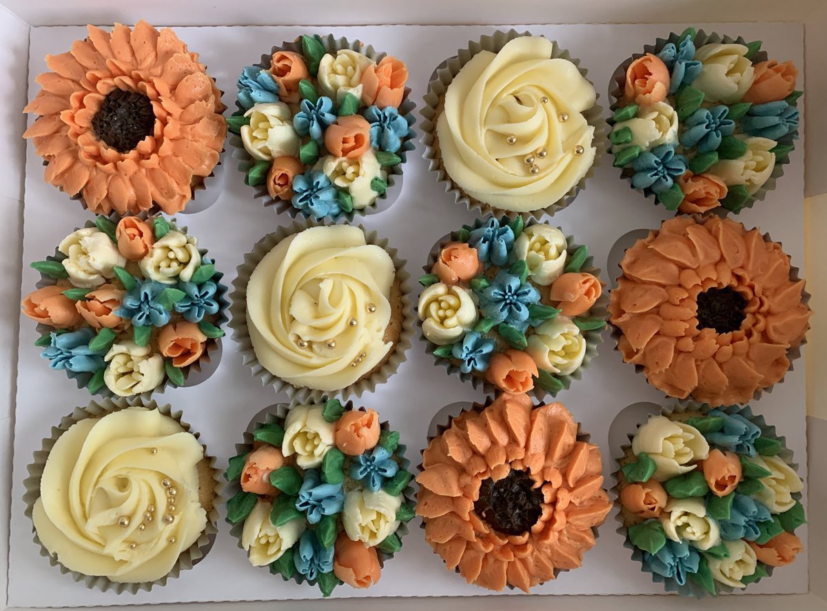Poppy's Cupcakes tweet media