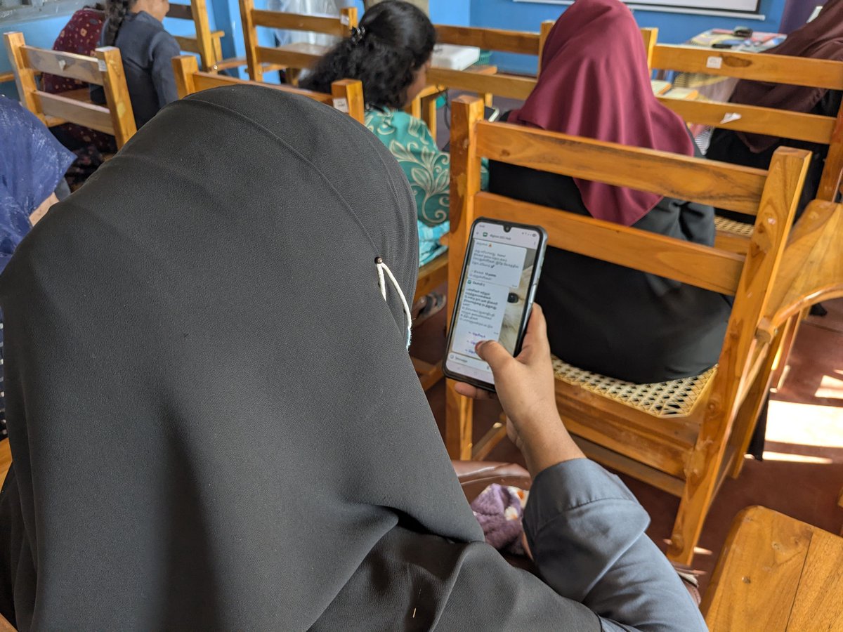 digizenlk's tweet photo. Oddamavadi update 🚀

Our DDI pop-up by digizen engaged marginalized youth, led by Sanoon Moideen &amp; Arzath Areeff. Strong interest in digizen and active use of the DiCi_Hub WhatsApp bot made it impactful.

With Accountability Lab, the journey continues. https://t.co/fZgcJYsMX2