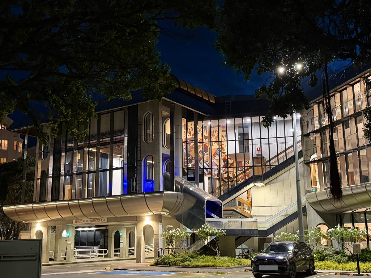 jamie_mkv's tweet photo. michael fowler might well be the most beautiful public building in nz https://t.co/SJFxLjqJVI