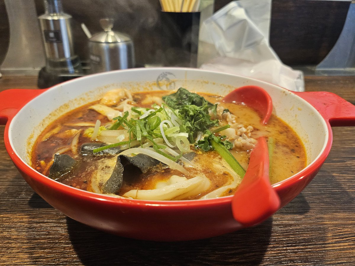 あけびーの tweet media