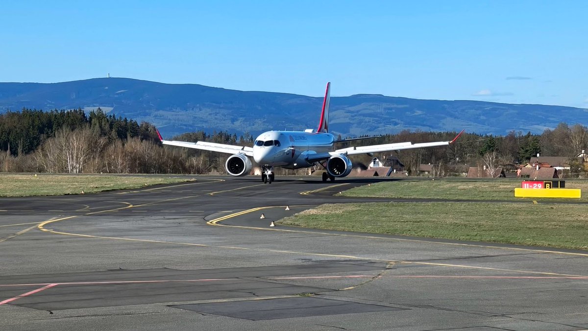 Tomáš Hála tweet media