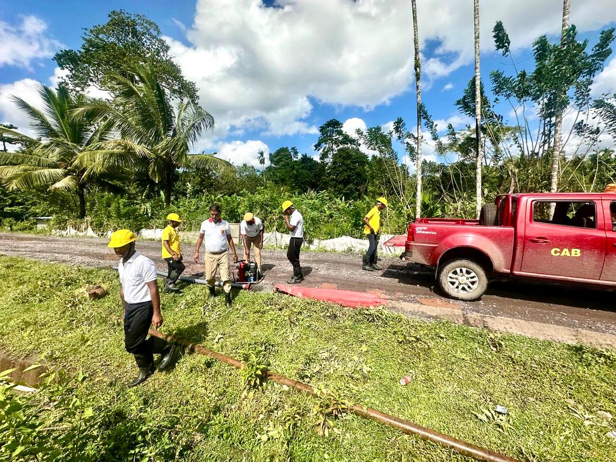 SP_NMAndaman's tweet image. On 07.04.26, FS Baratang held Operational Skill &amp;amp; Firefighting Refresher Training for Fire Mitras to sharpen response skills and strengthen community fire safety preparedness. @DGPANIslands @AndamanPolice #FireSafety #FireMitra #NMAPolice