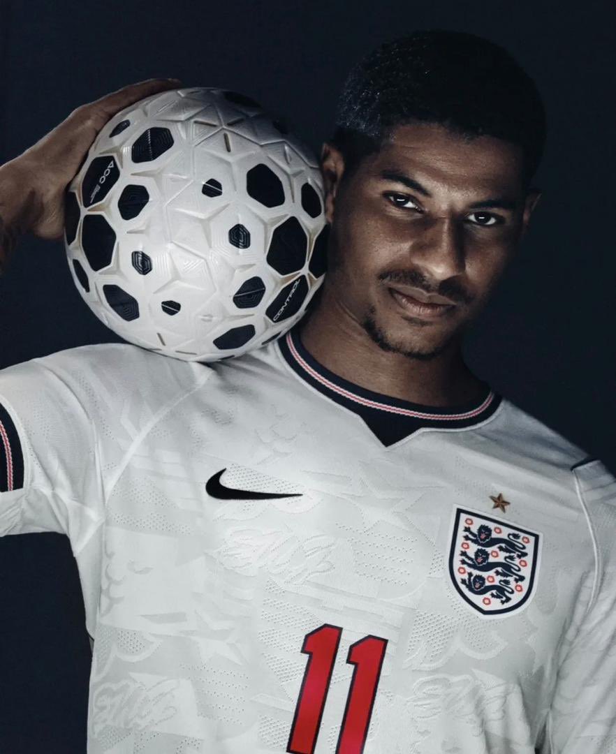 Ola_murewa's tweet image. #England 🏴󠁧󠁢󠁥󠁮󠁧󠁿 Home/Away Kit WC 2026❤️

🏷️ 20,000 
👕 M - 2xl 

Kindly Dm or wa.me/2349035211635 to place your orders 😊

Check the media for more jerseys 😁

📍Nationwide Delivery 🚚 

Fruitful Offset GM CT Amen Tinubu President Muhammad Buhari Tinubu Asake Olamide