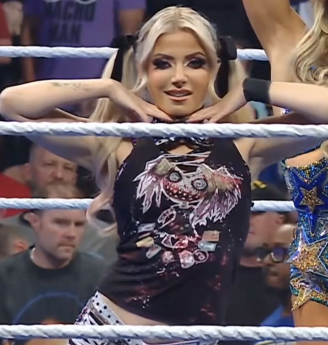 вℓιѕѕ (Not the real @AlexaBliss_WWE) tweet media