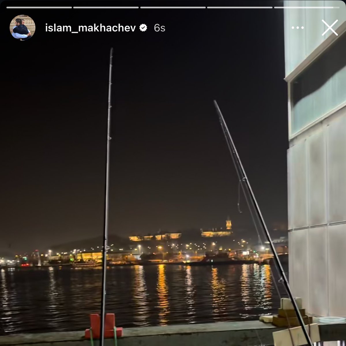 Kırmızı Köşe tweet media