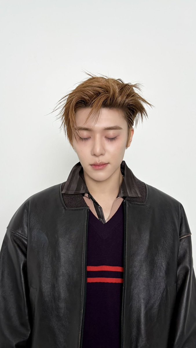 sion pics tweet media