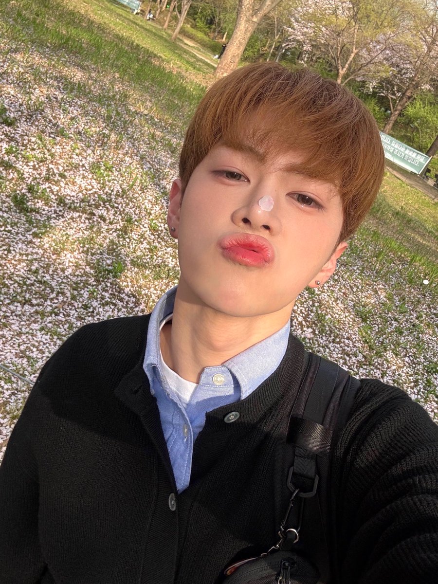 ADAP_offcl's tweet image. 🌸🙅‍♂️🫵🏻🍀

#ADAP #에이댑
#재영 #JAEYOUNG 
#ALL_DREAMS_ARE_POSSIBLE