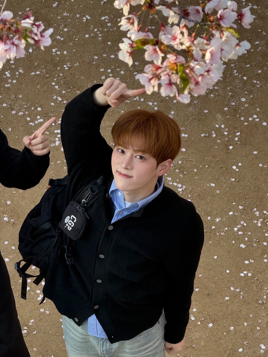 ADAP_offcl's tweet image. 🌸🙅‍♂️🫵🏻🍀

#ADAP #에이댑
#재영 #JAEYOUNG 
#ALL_DREAMS_ARE_POSSIBLE