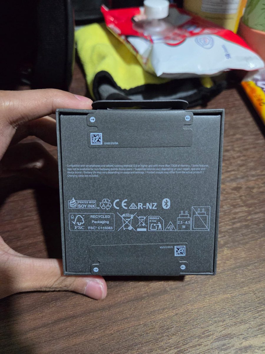 WTS Samsung Galaxy Buds4 Pro ori 1000% masih segel. Harga 3,5 juta. minat? dm