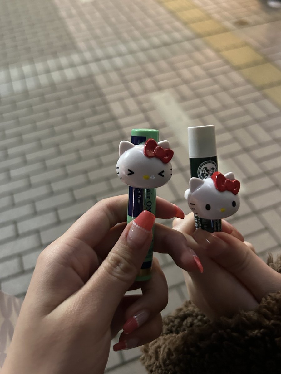 ____95h's tweet photo. あまりにもグルグルのキティちゃん欲しくて、めっちゃやったらキティ団子できて可愛い https://t.co/I1tA0Y3sMz