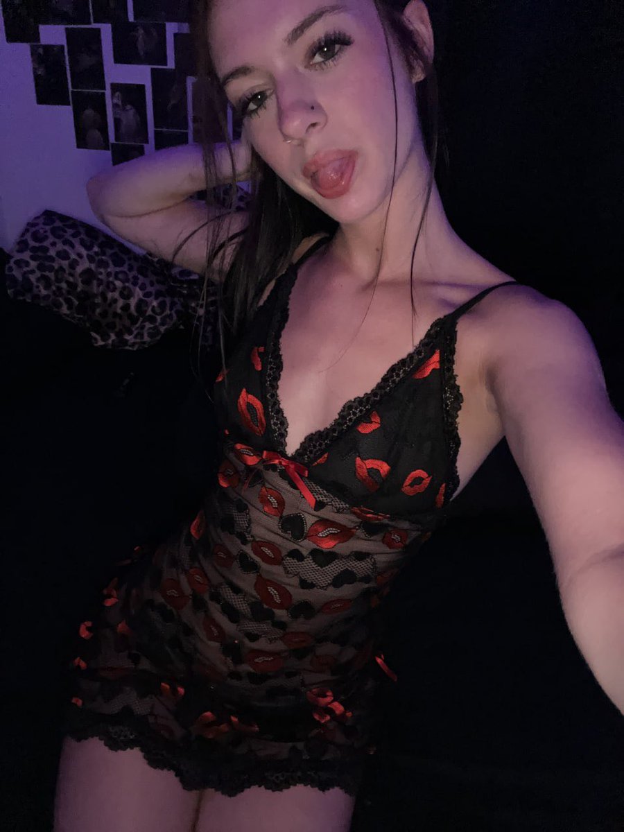 LillyBabexox's tweet photo. 💋 https://t.co/HdNGdgdPGT