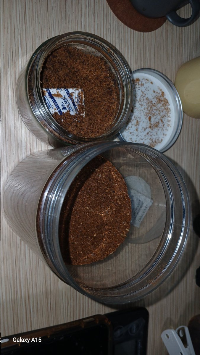 Lisa Ari tweet media