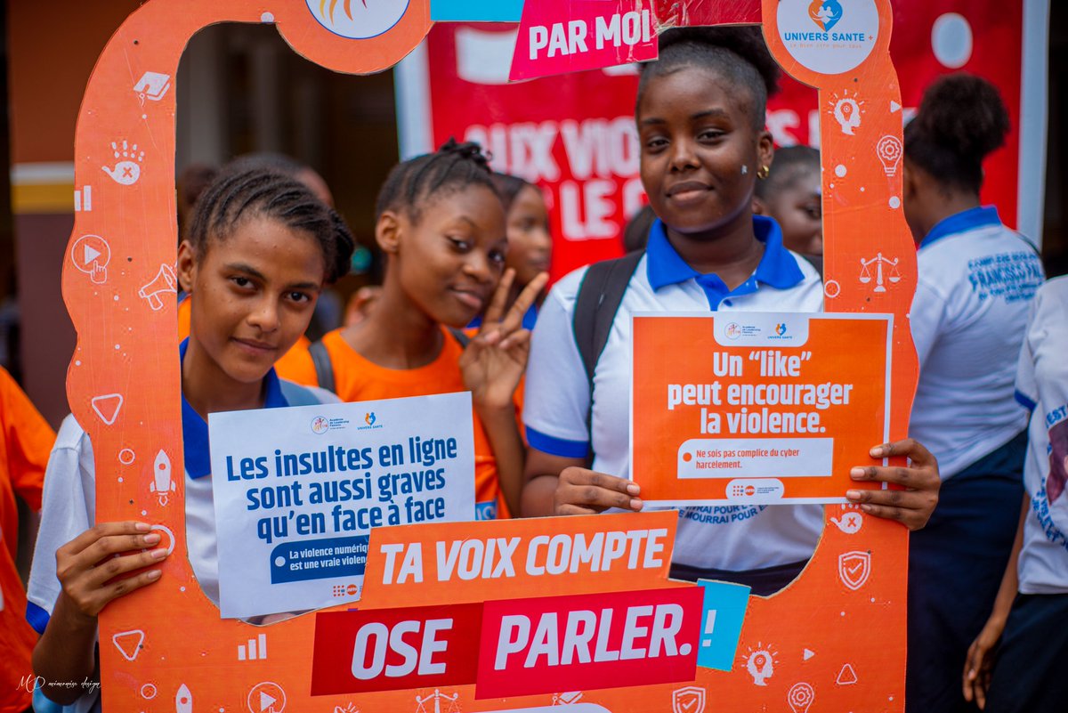 usp_plus's tweet photo. Au CS Francisco Palau, la lutte contre les VBG prend vie! Une scénette poignante, des échanges enrichissants et un engagement collectif des élèves. Ensemble, disons NON aux violences en milieu scolaire !
#ToléranceZéro #ImpactJeunesse #LeadershipFéminin #Education https://t.co/k2axgHU4Td