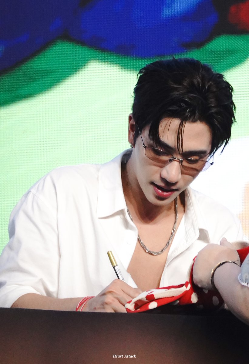 𝑯𝒆𝒂𝒓𝒕 𝑨𝒕𝒕𝒂𝒄𝒌 tweet media