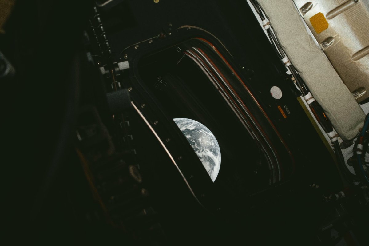 SciFiArchives's tweet photo. artemis space mission photos https://t.co/f0iD336oVq