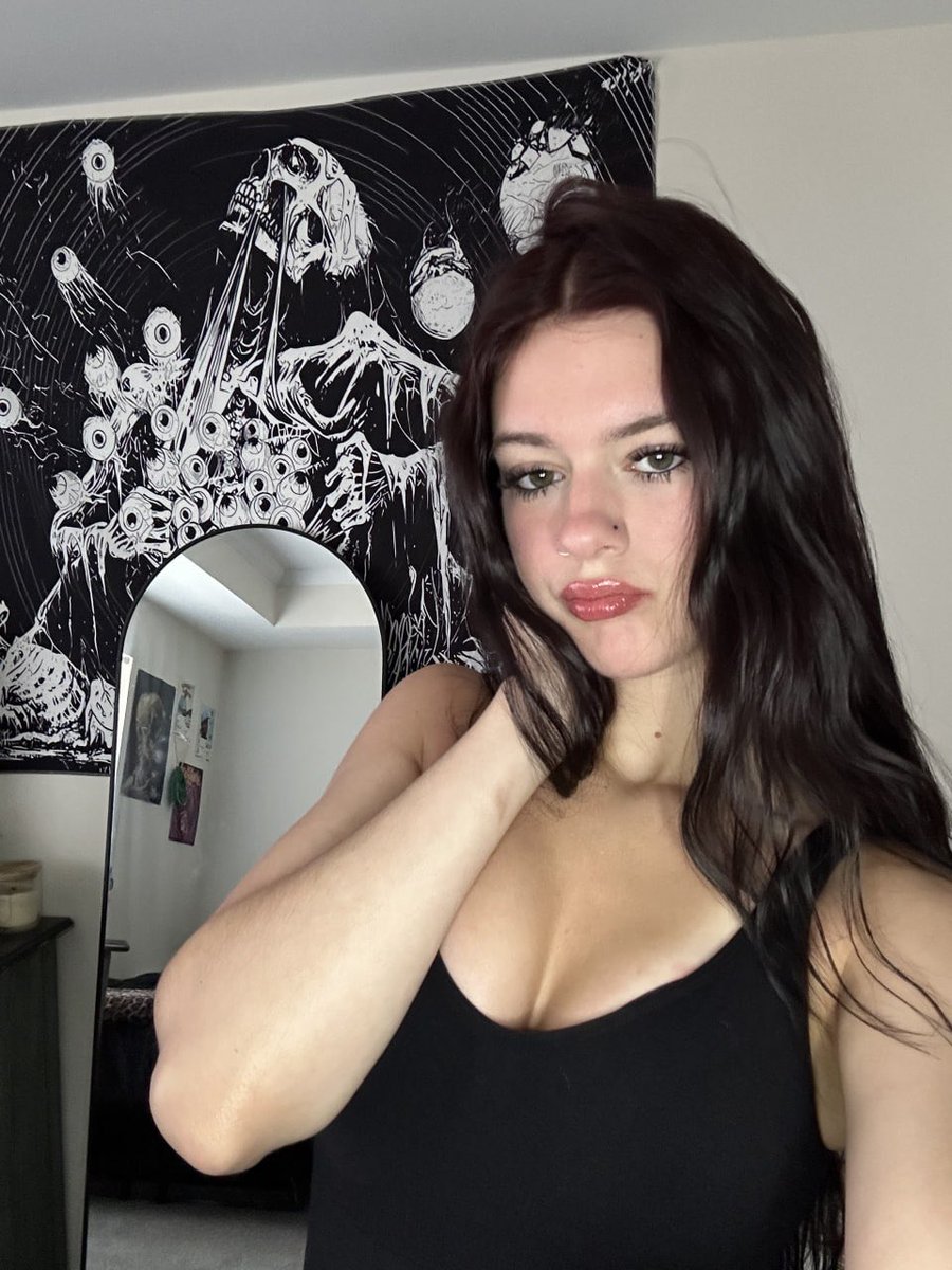 LillyBabexox's tweet photo. 🏴‍☠️ https://t.co/yTpGb9JV0z