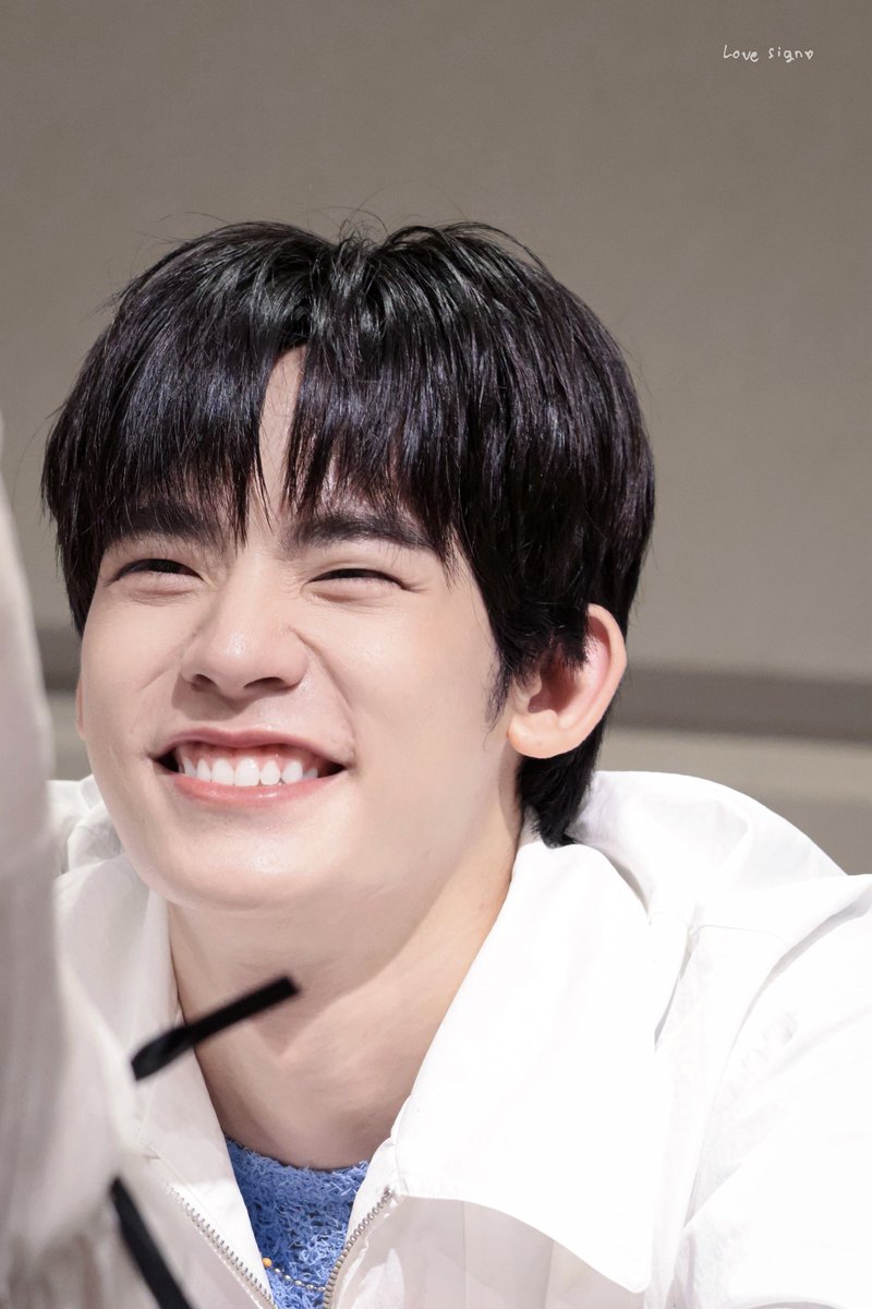 𝑳𝒐𝒗𝒆 𝒔𝒊𝒈𝒏 ◞♡ tweet media