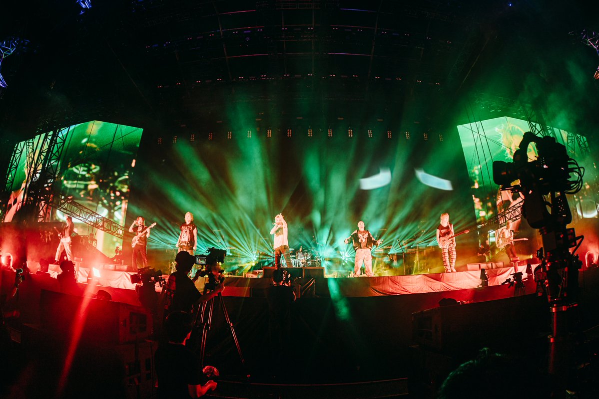 映画『ONE OK ROCK DETOX JAPAN TOUR 2025』公式 tweet media