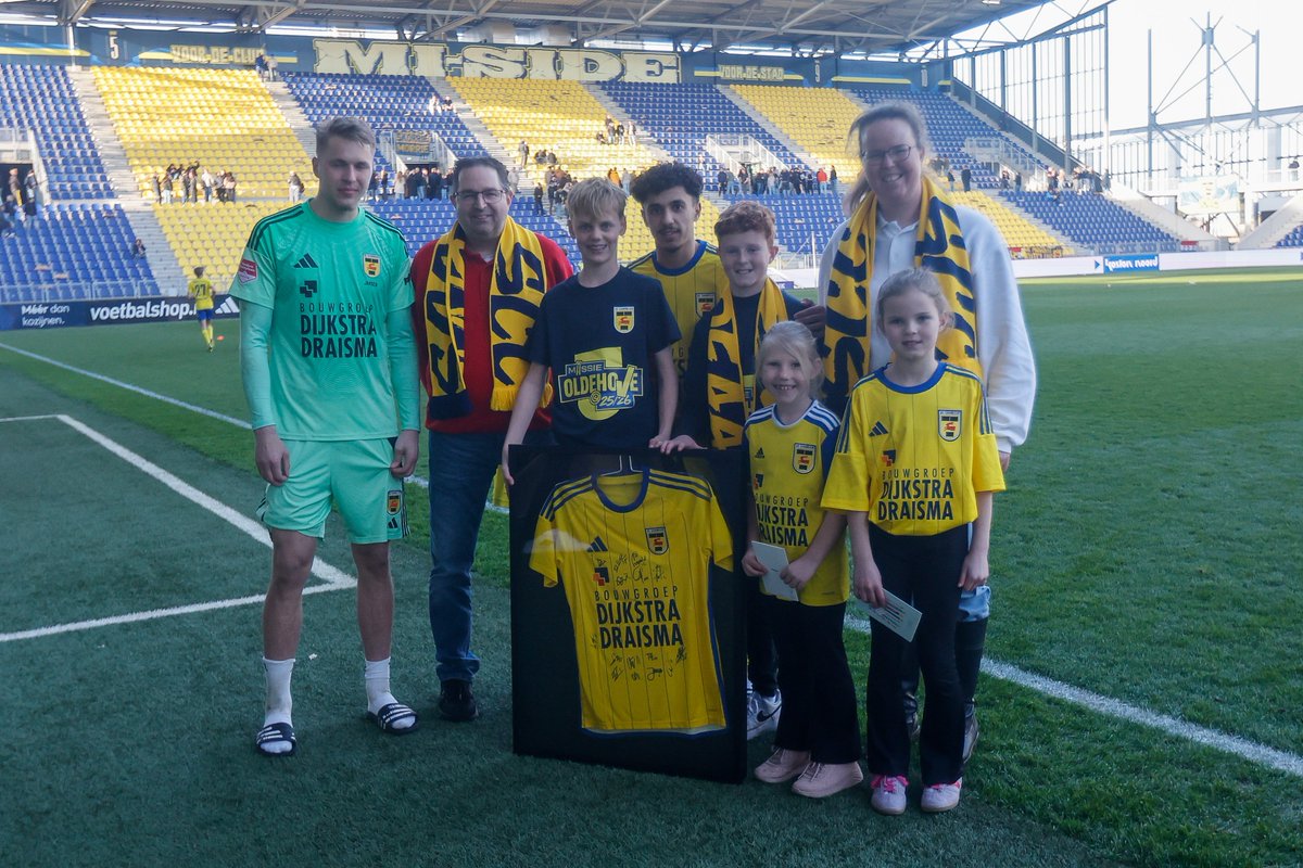 BC_Cambuur's tweet photo. Een gelijkspel in een zonnig Kooi Stadion. Grote dank aan de wedstrijd-, bal-, aanvoerdersband en aftrapsponsor bij #CAMDOR! ๐ค
โ๏ธ ๐๐จ๐ฆ๐ฉ๐ฎ๐ญ๐๐ซ ๐๐๐ง๐ญ๐ซ๐ฎ๐ฆ ๐
๐ซ๐ข๐๐ฌ๐ฅ๐๐ง๐
โฝ๏ธ ๐๐จ๐ฅ๐ฌ๐๐ก๐๐ซ ๐๐๐๐๐ค๐๐ง๐ข๐ง๐ ๐๐๐๐ฎ๐ฐ๐๐ซ๐๐๐ง https://t.co/S6AWT4NsJk