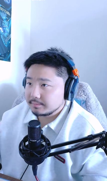 Hairy walker tweet media