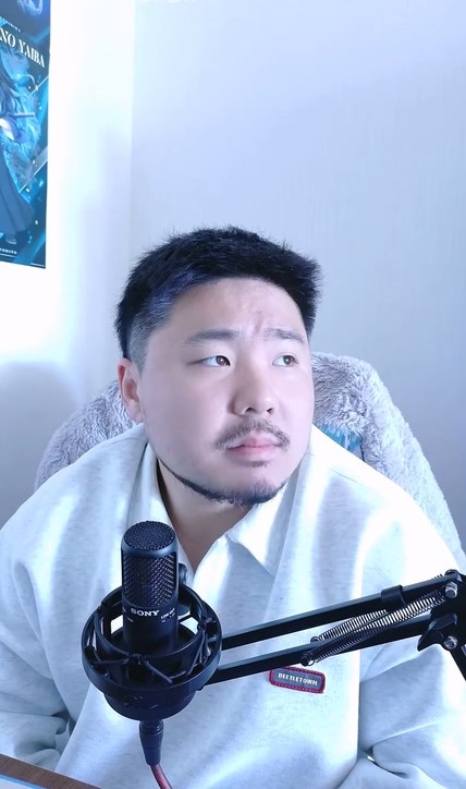 Hairy walker tweet media