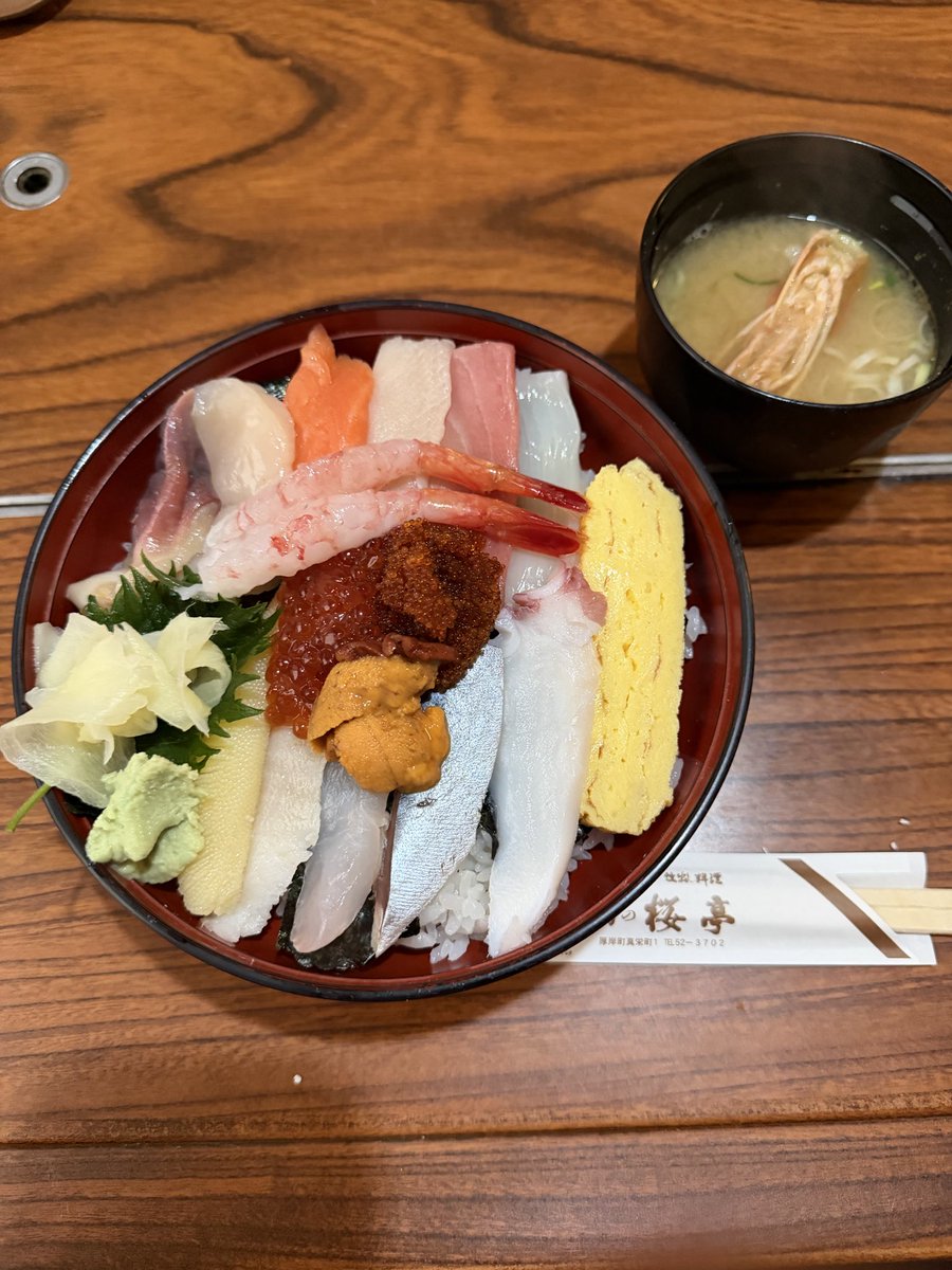 Riberychan's tweet photo. 厚岸の桜亭さん　久しぶりの酢飯が良かった https://t.co/LuJCLGQJwk