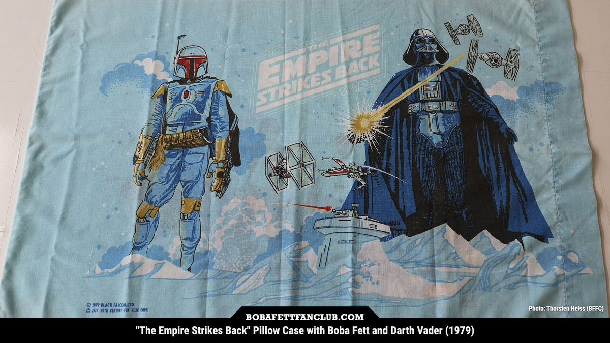 bobafettfanclub's tweet image. "The Empire Strikes Back" pillow case with #BobaFett and #DarthVader, released back in 1979 by Black Falcon

Boba also appeared on several other designs in this series

Photo: Thorsten Heiss (BFFC)

#StarWars #BobaFettFanClub #DailyFett