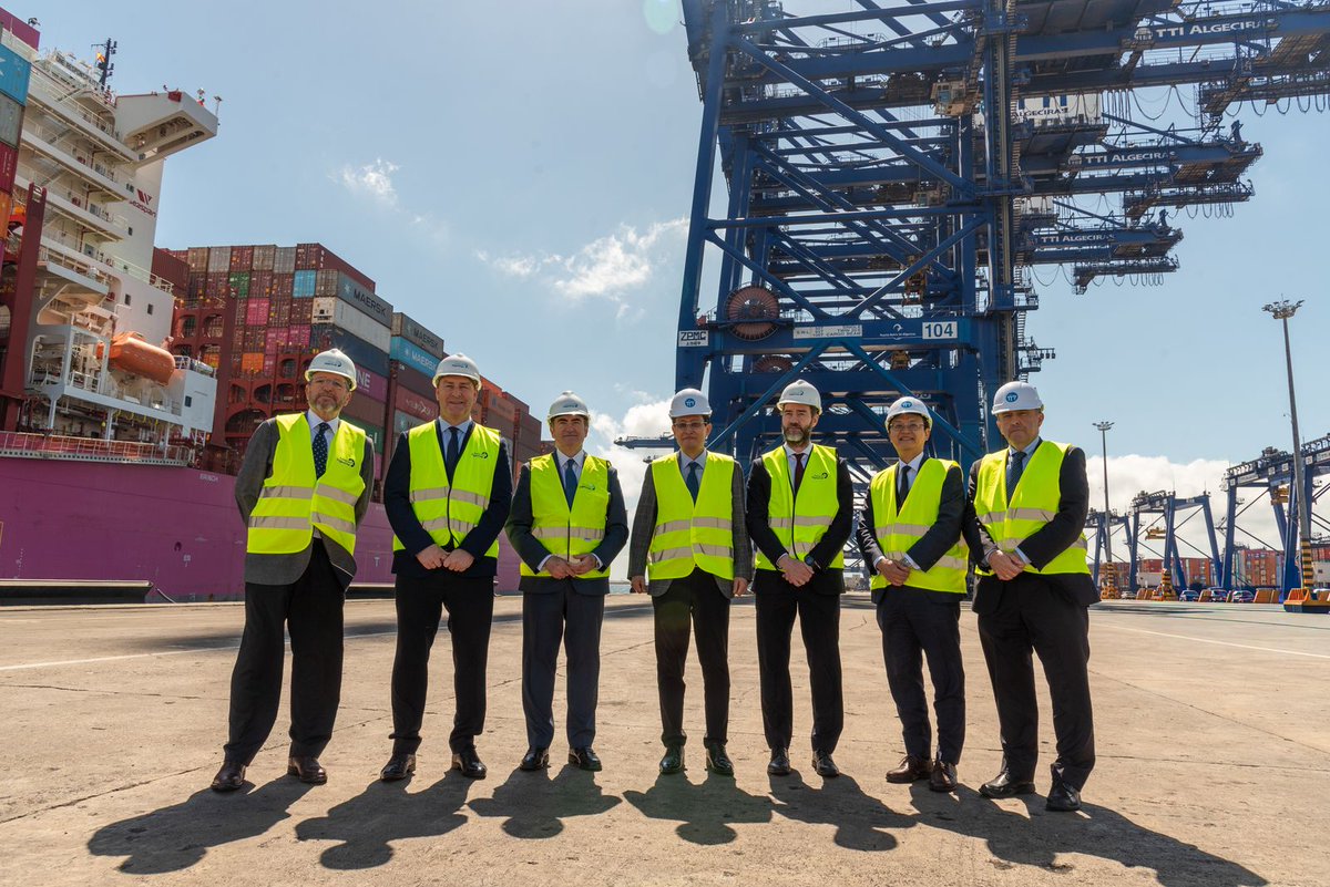 container_news's tweet image. #HMM #CEO visits #TTI #Algeciras as #terminal #expansion gets green light

container-news.com/hmm-ceo-visits…