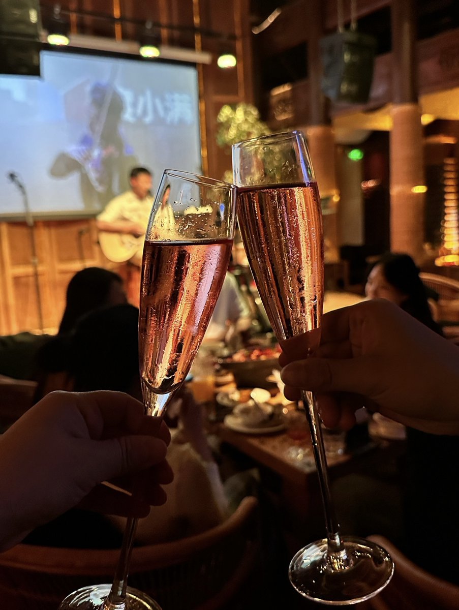 Леся tweet media