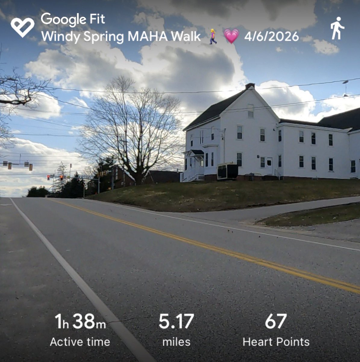 MoniFunGirl's tweet image. Did my #MAHA cardio exercise walk, put in 5.17 mi. In partly sunny skies. 🤗

Was 41F today in Maine and very windy which I’m not a fan of.

Picture is from my walk … absolutely beautiful skies today. 🙏🏻