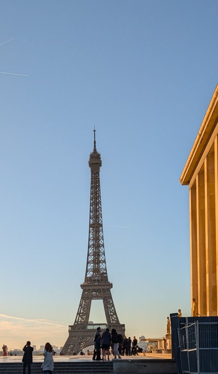 Schniarfeur tweet media